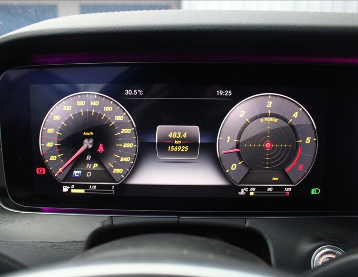 Mercedes-Benz Třídy E 19