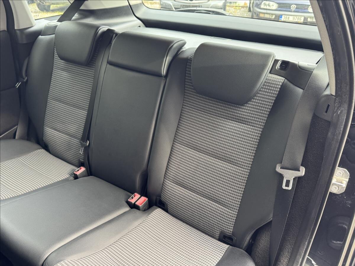 Mercedes-Benz Třídy B Hatchback 2,0 l 103 kw