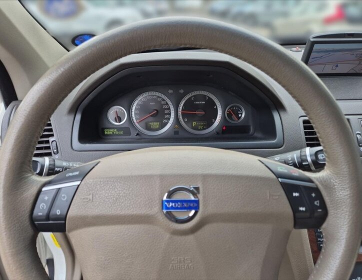 Volvo XC90 SUV 2,4 l 136 kw