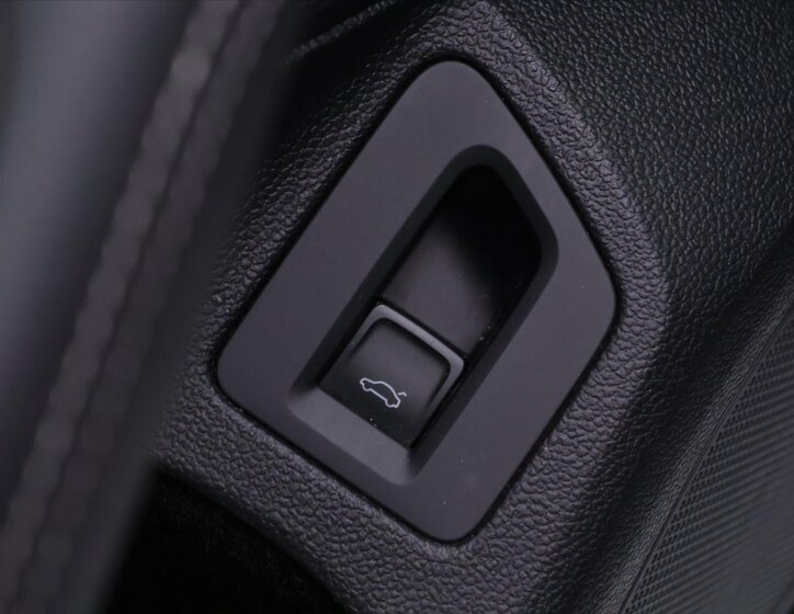 Volkswagen Passat Kombi 2,0 l 206 kw