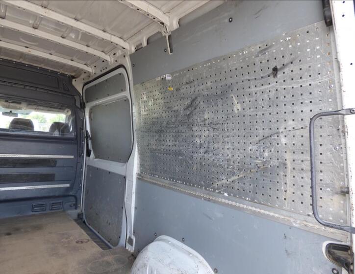 Mercedes-Benz Sprinter 29