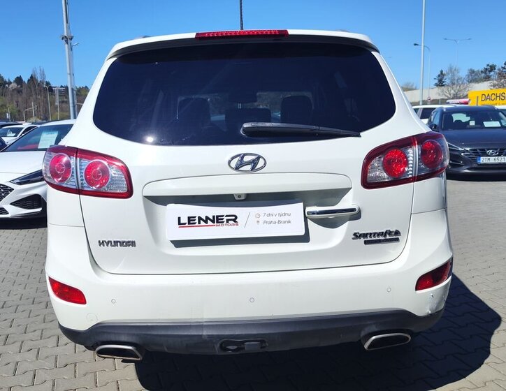 Hyundai Santa Fe SUV / Terénní 2,2 l 145 kw