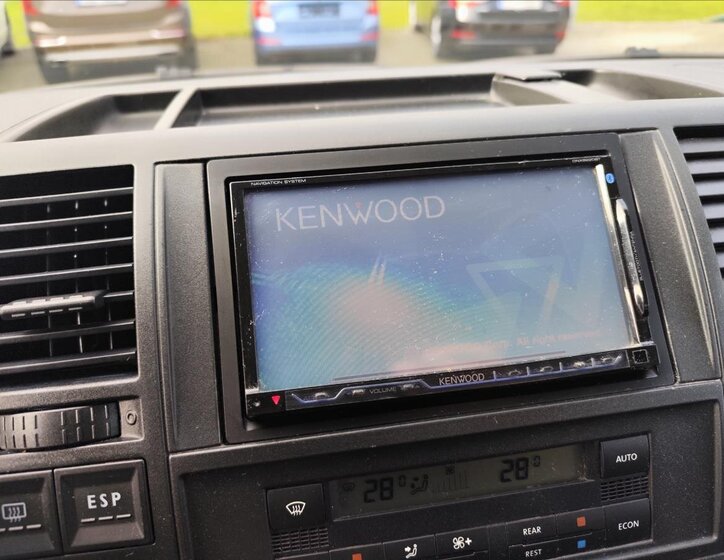 Volkswagen Caravelle 21