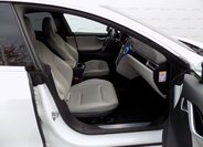 Tesla Model S 16