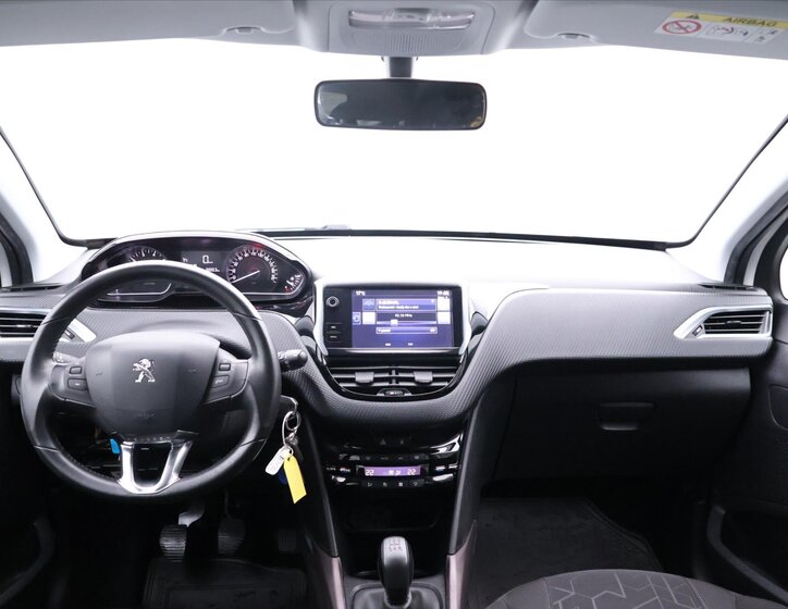 Peugeot 2008 SUV / Terénní 1,2 l 81 kw