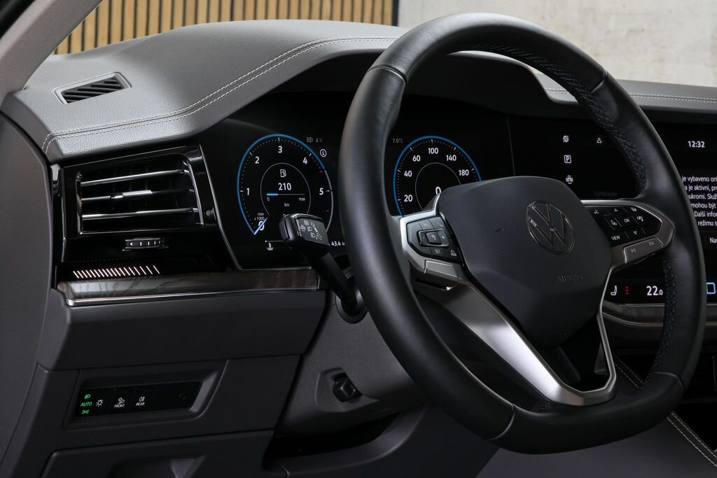 Volkswagen Touareg SUV 3,0 l 210 kw