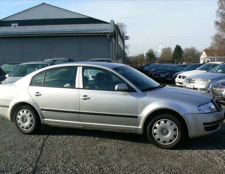Škoda Superb Sedan 1,9 l 74 kw