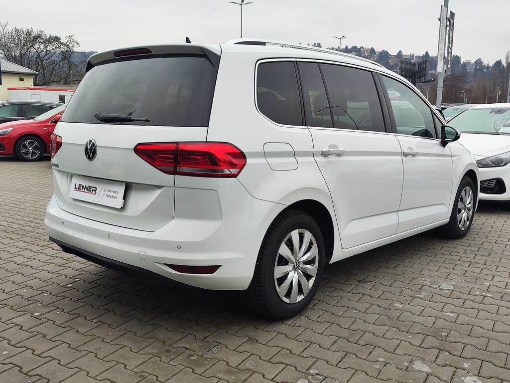 Volkswagen Touran MPV 1,5 l 110 kw