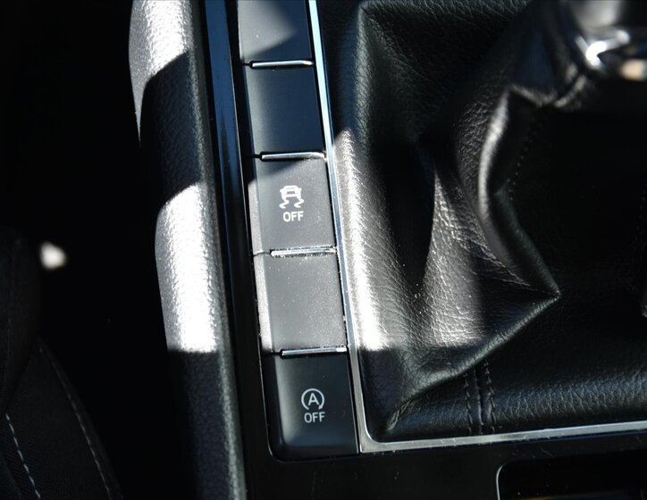 Škoda Superb Kombi 2,0 l 140 kw