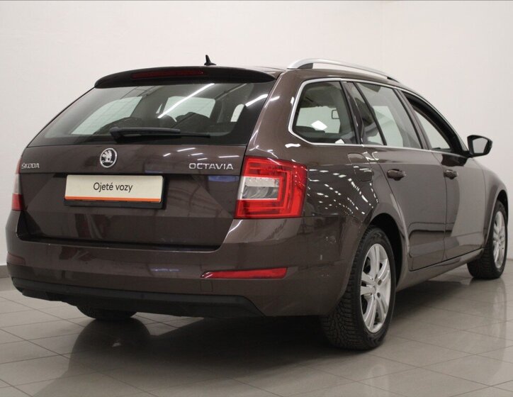 Škoda Octavia Kombi 2,0 l 110 kw