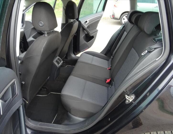 Volkswagen Golf Kombi 1,6 l 81 kw