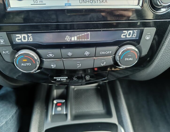 Nissan X-Trail SUV 1,6 l 120 kw