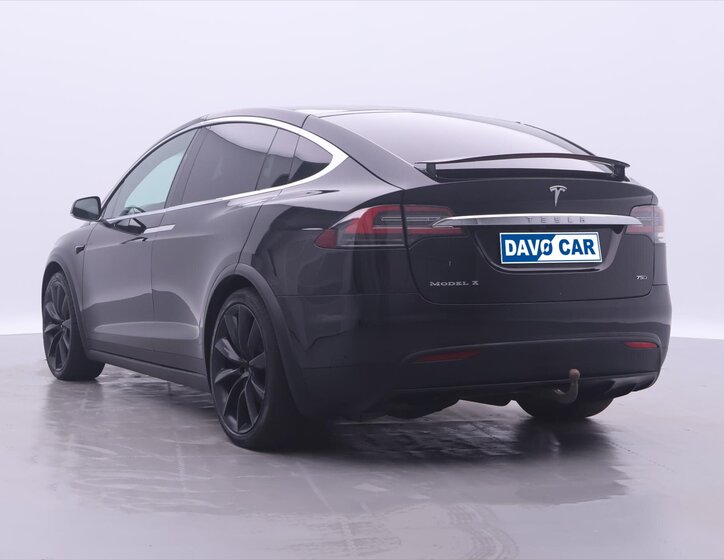 Tesla Model X 5