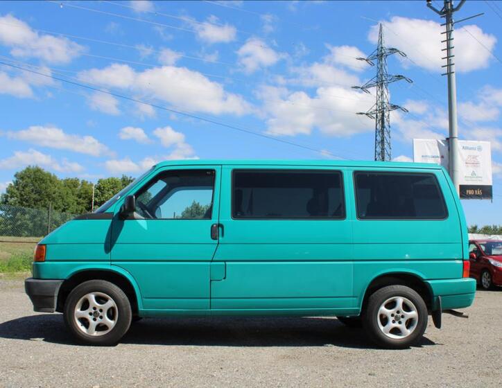 Volkswagen Caravelle 8