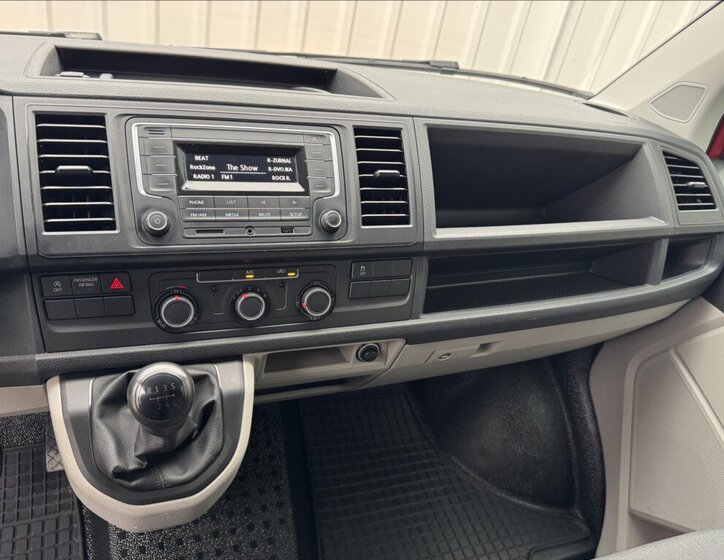 Volkswagen Transporter Skříň 2,0 l 110 kw