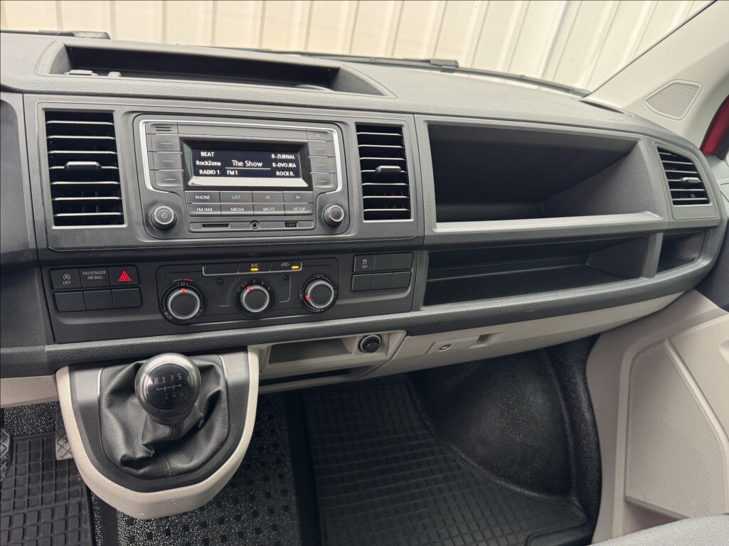 Volkswagen Transporter Skříň 2,0 l 110 kw