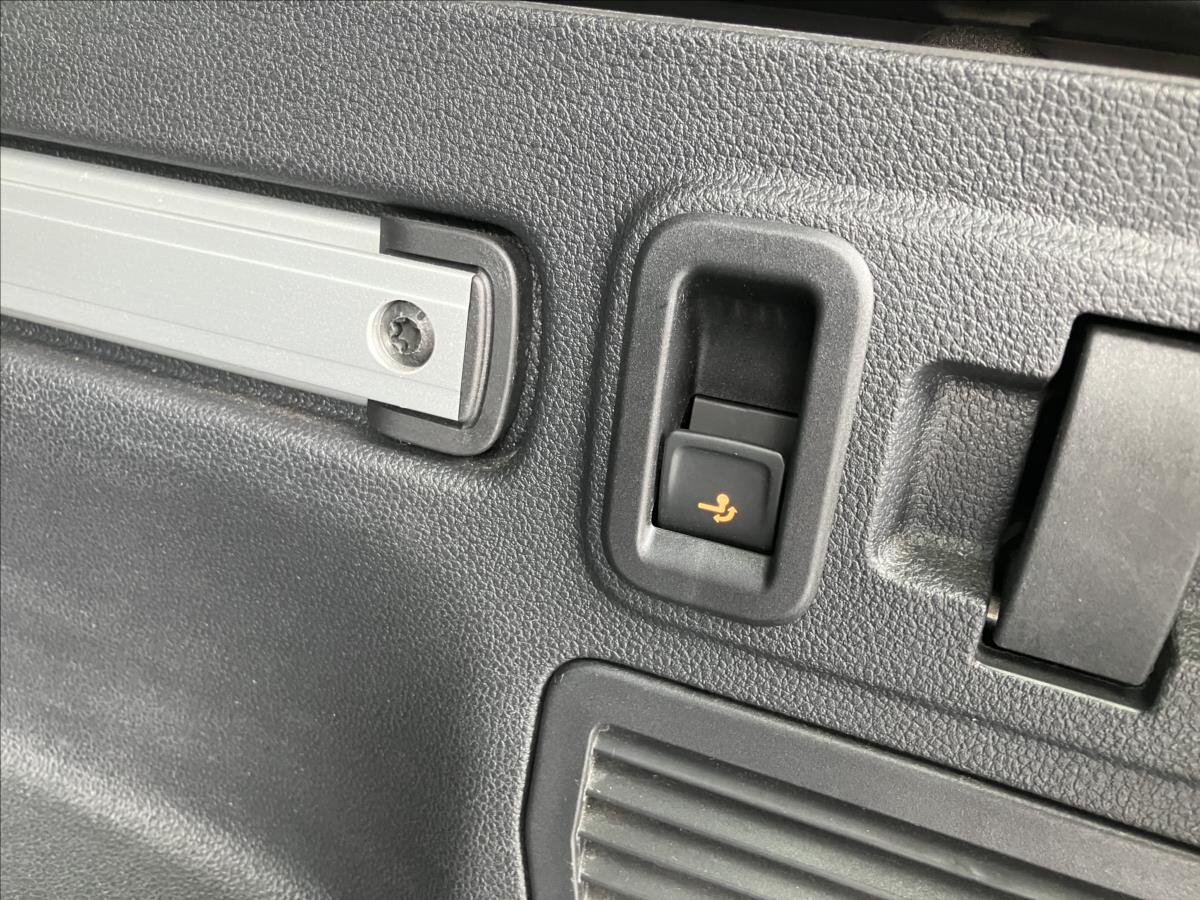 Volkswagen Touran MPV 2,0 l 90 kw