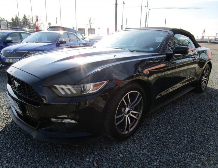 Ford Mustang Kabriolet 2,3 l 231 kw