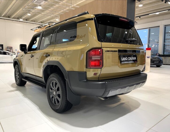 Toyota Land Cruiser SUV 2,8 l 150 kw