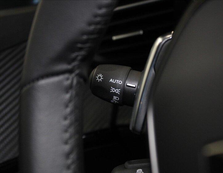 Peugeot 2008 SUV / Terénní 1,2 l 96 kw