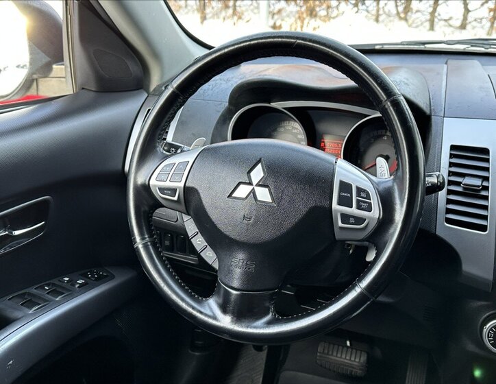 Mitsubishi Outlander 19