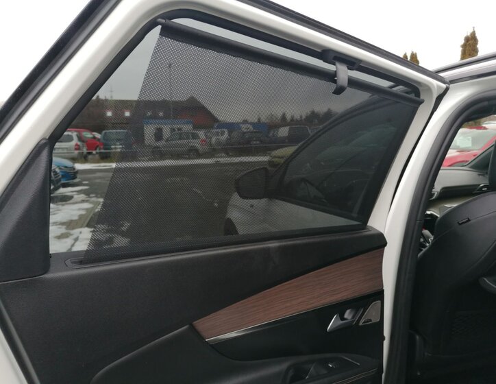 Peugeot 5008 SUV 1,5 l 96 kw