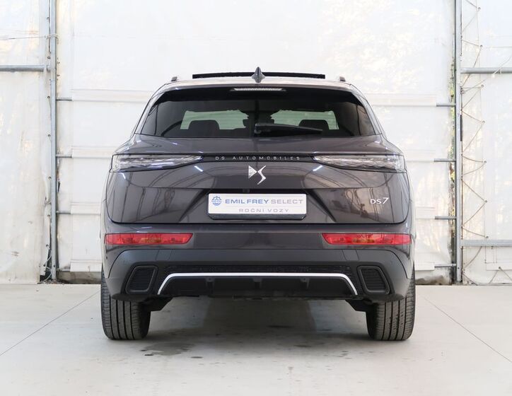 DS Automobiles DS7 Crossback 7