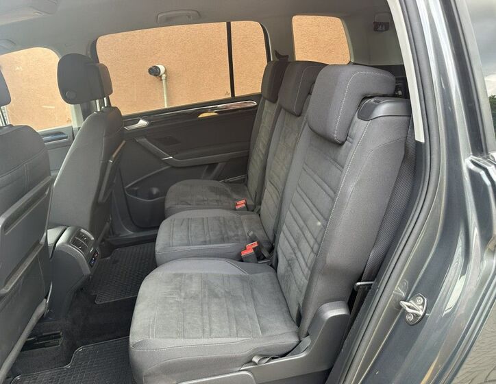 Volkswagen Touran 20