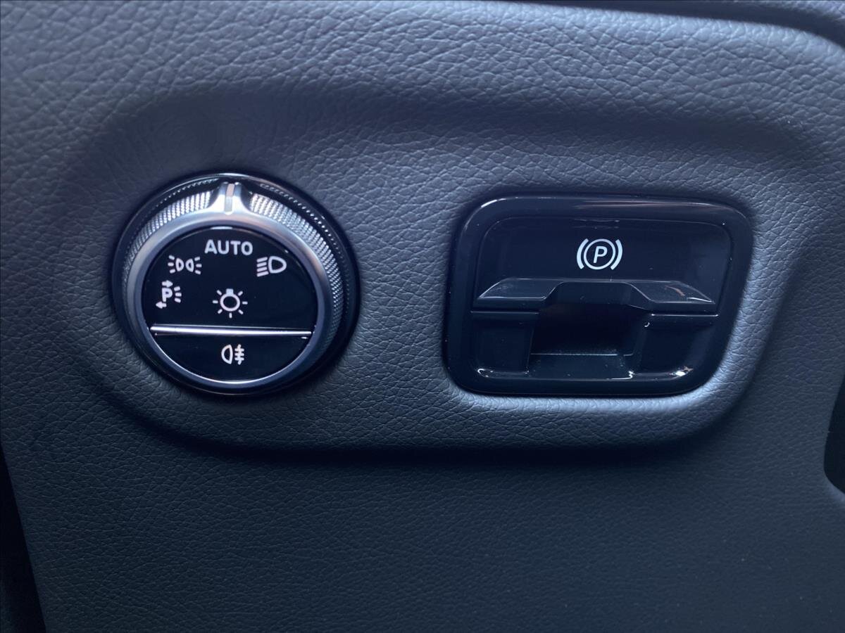 Mercedes-Benz EQE SUV 0,0 300 kw