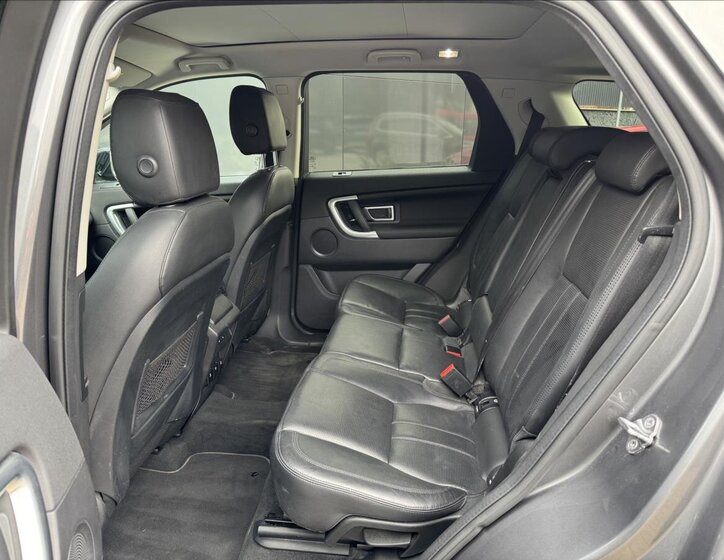 Land Rover Discovery Sport SUV / Terénní 2,0 l 132 kw