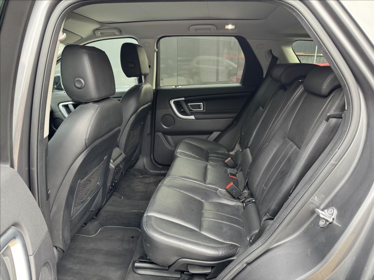 Land Rover Discovery Sport SUV / Terénní 2,0 l 132 kw