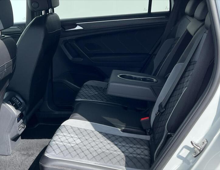 Volkswagen Tiguan Allspace 13