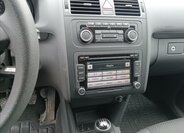 Volkswagen Touran Kombi 1,5 l 77 kw