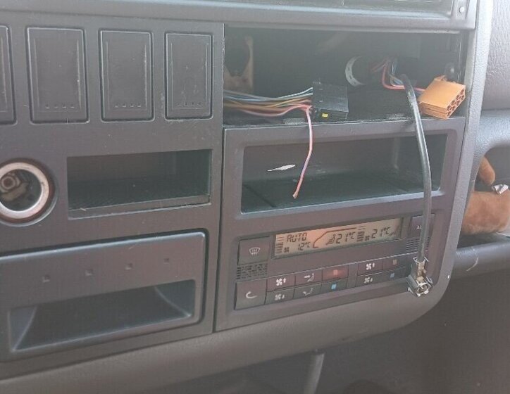 Volkswagen Caravelle VAN / Minibus 0,0 75 kw