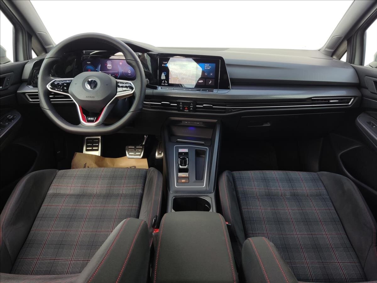 Volkswagen Golf Hatchback 2,0 l 180 kw