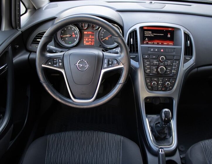 Opel Astra Sedan / Limuzína 1,4 l 103 kw