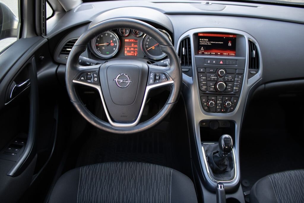 Opel Astra Sedan / Limuzína 1,4 l 103 kw