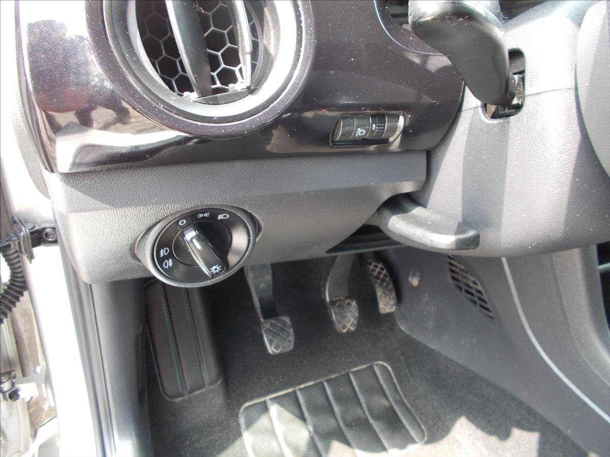 Volkswagen up! Hatchback 999,0 55 kw