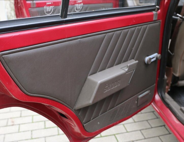 Škoda Favorit Hatchback 1,3 l 46 kw