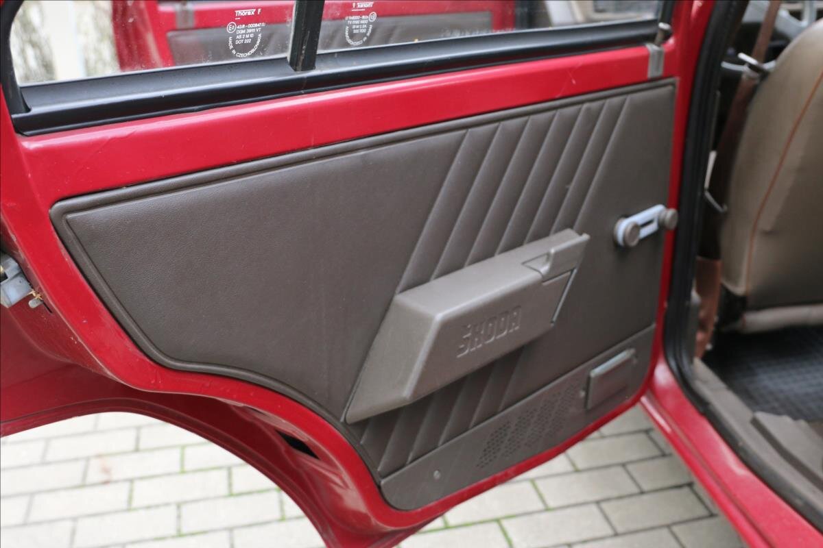 Škoda Favorit Hatchback 1,3 l 46 kw