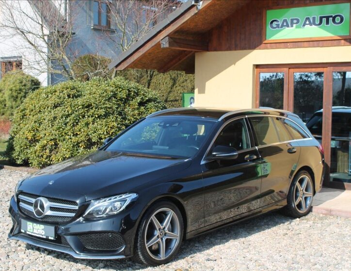 Mercedes-Benz Třídy C Kombi 2,1 l 150 kw
