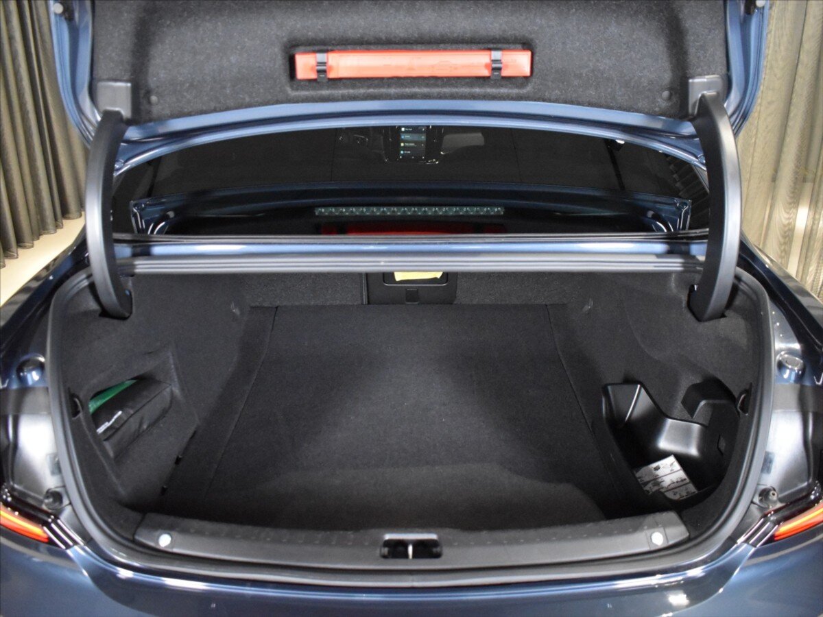 Volvo S90 Sedan 2,0 l 335 kw