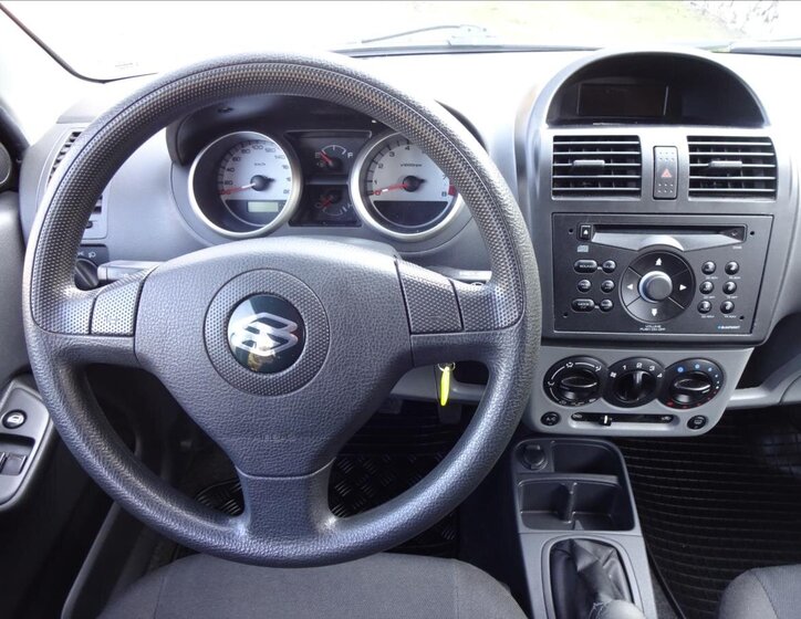 Suzuki Ignis Kombi 1,3 l 68 kw