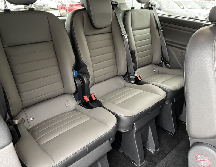 Ford Tourneo Custom 30