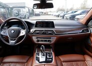 BMW Řada 7 Sedan / Limuzína 6,6 l 430 kw