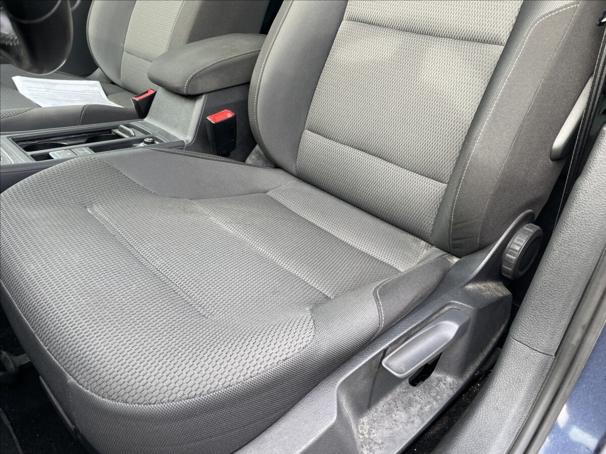 Volkswagen Golf Hatchback 1,6 l 77 kw