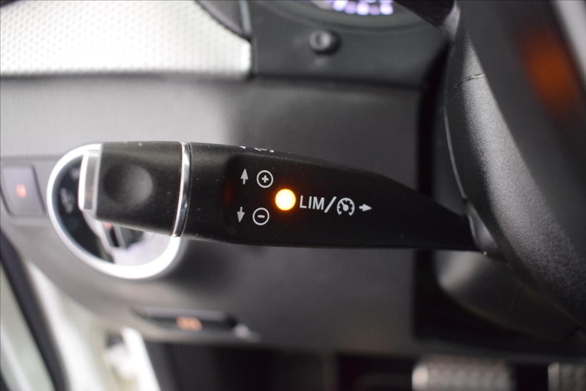 Mercedes-Benz Třídy B Hatchback 1,5 l 80 kw