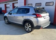 Peugeot 2008 SUV / Terénní 1,2 l 81 kw