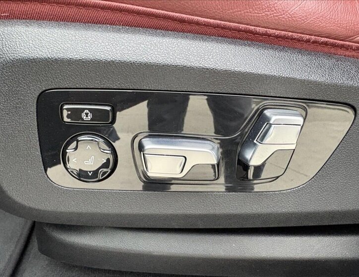 BMW X6 SUV / Terénní 3,0 l 245 kw