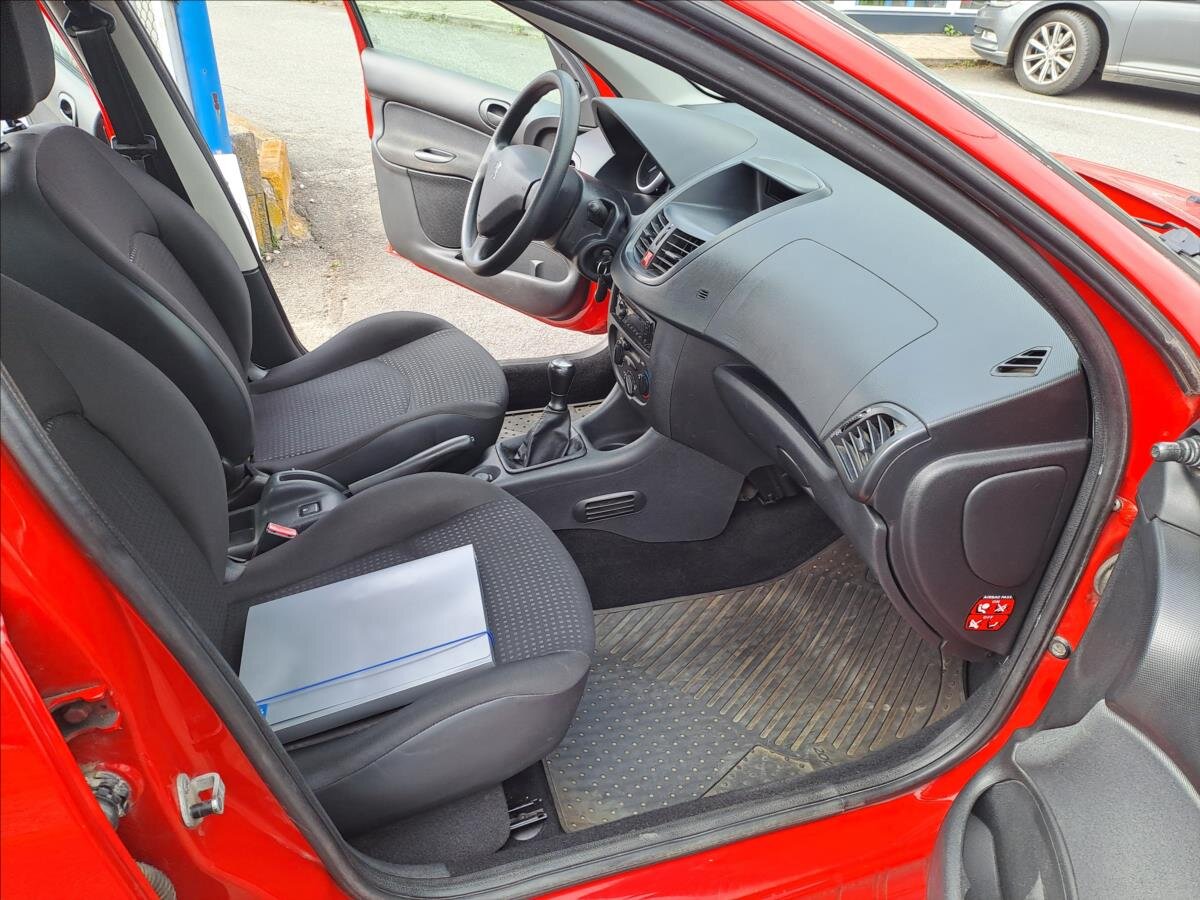 Peugeot 206 Hatchback 1,1 l 44 kw